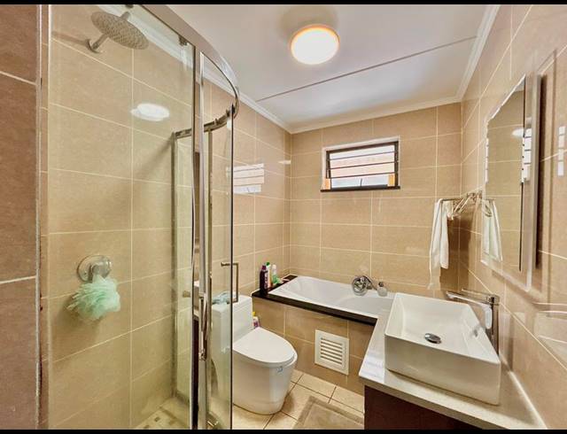 2 BEDROOM PROPERTY TO RENT IN BLUE HILLS